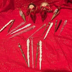 A selection of vintage icicles, two of them angels- 20 in total-preloved